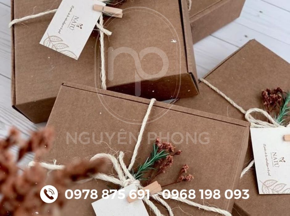 in-hop-qua-giang-sinh-theo-yeu-cau